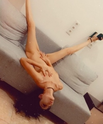 💋 Откровенная и отзывчивая, я предлагаю широкий спектр интимных услуг, чтобы удовлетворить все твои желания и фантазии. 😉💦 Москва – мой дом, и встречи со мной проходят у меня в уютной и безопасной обстановке. Фото настоящие, и мои клиенты говорят о моей красоте и опыте. ✨🌟 Не упускай возможность окунуться в мир страсти и нежности со мной. Сделай шаг к фантастическому путешествию, и я обещаю, что ты останешься доволен нашей встречей! 🔥💖 Марта